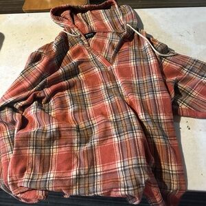 Flannel hooded woman’s shirt